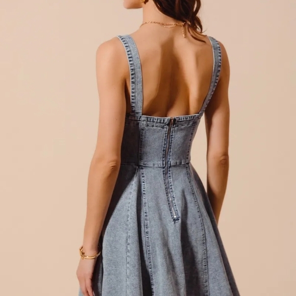 SO ME Mineral Washed Bow Ribbon Denim Flare Dress - Picture 3 of 4